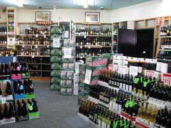 Mayfair Tavern & Bottleshop - Accommodation Mount Tamborine 3