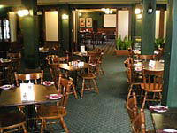 Pig & Whistle Bar & Bistro - Accommodation Mount Tamborine 3