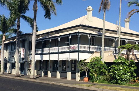 The Waterloo Bay Hotel - Accommodation Mount Tamborine 1