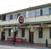 Commercial Hotel Alexandra - Accommodation Mount Tamborine