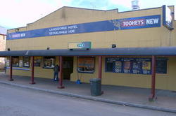The Lake George Hotel - Accommodation Mount Tamborine 0