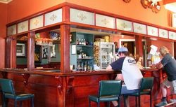 Hotel Nicholas - Accommodation Mount Tamborine 2
