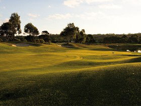 McCracken Country Club Golf Course - Accommodation Mount Tamborine 0