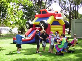 Pinjarra Race Club - Accommodation Mount Tamborine 1