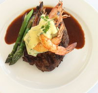 Helm Bar and Bistro - Accommodation Mount Tamborine