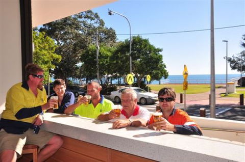 Beach House Hotel - Accommodation Mount Tamborine 2