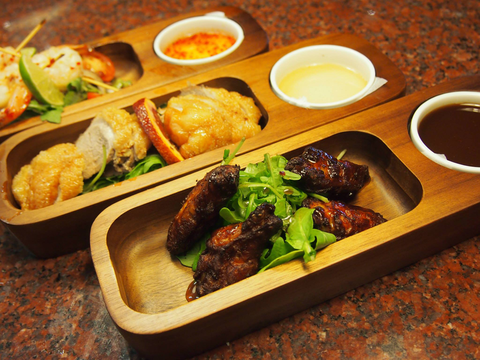 Dicey's Bar & Grill - Accommodation Mount Tamborine 5