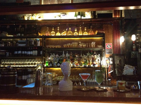 Red Baron's Lounge Bar - Accommodation Mount Tamborine 1