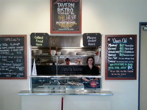 Salamander Tavern - Accommodation Mount Tamborine 1