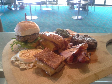 Salamander Tavern - Accommodation Mount Tamborine 4