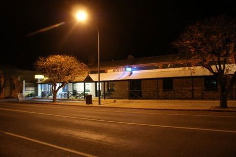 Riverton Hotel - Accommodation Mount Tamborine 0