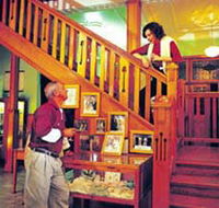 Hotel Corones - Accommodation Mount Tamborine