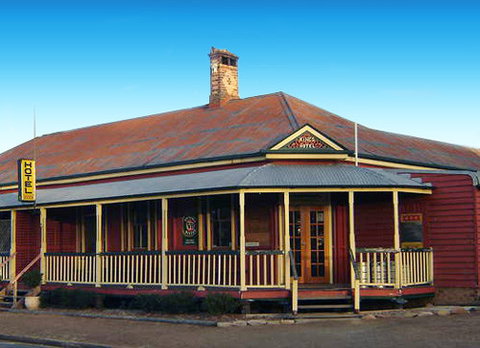 Maidenwell Hotel - Accommodation Mount Tamborine 0