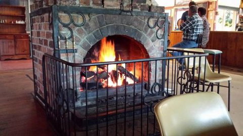 Maidenwell Hotel - Accommodation Mount Tamborine 3