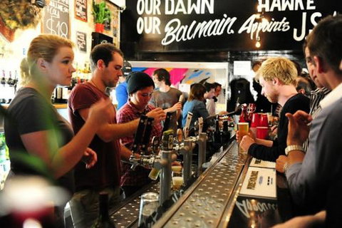The Workers Balmain - Accommodation Mount Tamborine 0