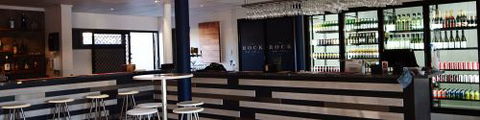 The Rock Bar And Grill - Accommodation Mount Tamborine 2