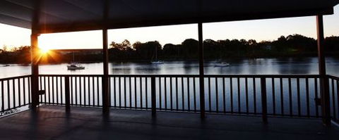 The Rock Bar And Grill - Accommodation Mount Tamborine 4