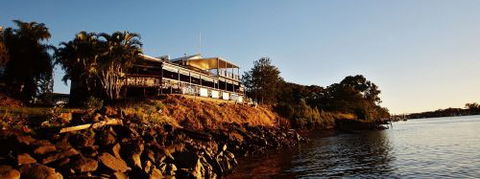 The Rock Bar And Grill - Accommodation Mount Tamborine 5