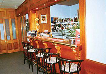 Verona Restaurant At Ibis Styles - Accommodation Mount Tamborine 2