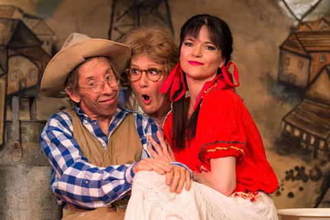 Footlights Theatre Restaurant - Accommodation Mount Tamborine 4