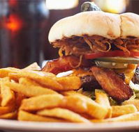 Karama Plaza Tavern - Accommodation Mount Tamborine