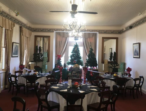Abbey Of The Roses - Christmas In July - Accommodation Mount Tamborine 1