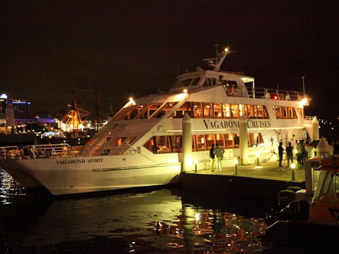 New Years Eve Cruise Sydney Harbour With Vagabond Cruises - Accommodation Mount Tamborine 1