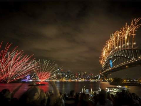 New Years Eve Cruise Sydney Harbour With Vagabond Cruises - Accommodation Mount Tamborine 2