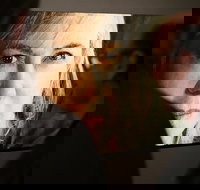 The Shirley Hannan National Portrait Award - Accommodation Mount Tamborine