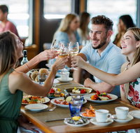 Top Deck Lunch Cruise - Accommodation Mount Tamborine