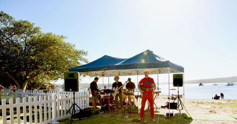 Watsons Bay Spring Market - Accommodation Mount Tamborine 2