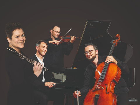 Eggner Trio And Diana Doherty - Accommodation Mount Tamborine 0