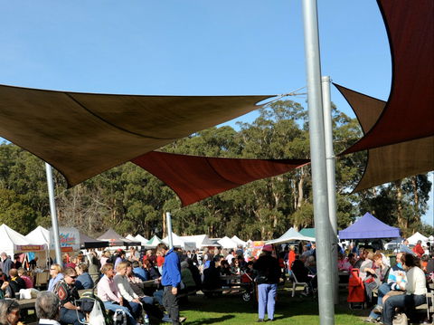 Lardner Park Market - Accommodation Mount Tamborine 2