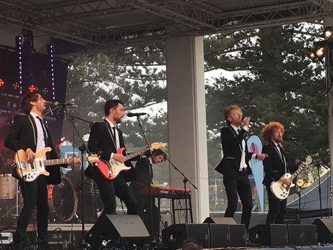 New Years Eve At The Entrance - Accommodation Mount Tamborine 1