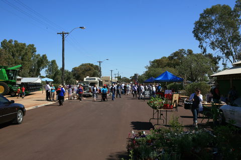 Nungarin Markets - Accommodation Mount Tamborine 0