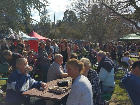 Blackheath Growers Market - Accommodation Mount Tamborine 1