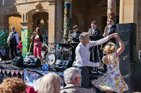 Jumpers And Jazz In July Festival - Accommodation Mount Tamborine 0