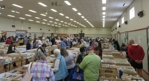 Rotary Club Of Wagga Wagga - Book Fair - Accommodation Mount Tamborine 0