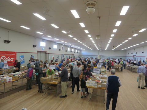 Rotary Club Of Wagga Wagga - Book Fair - Accommodation Mount Tamborine 1