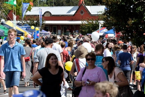 Springwood Foundation Day Festival - Accommodation Mount Tamborine 0