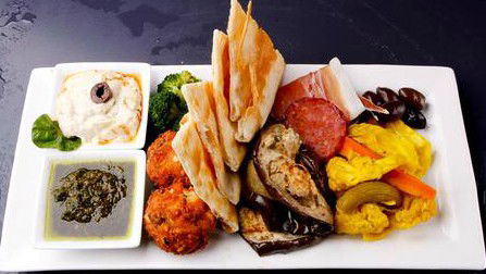 Sittano's Bar & Restaurant - Accommodation Mount Tamborine 1