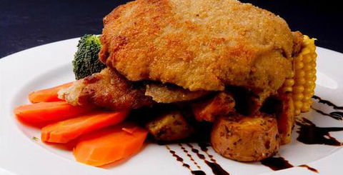 Sittano's Bar & Restaurant - Accommodation Mount Tamborine 2