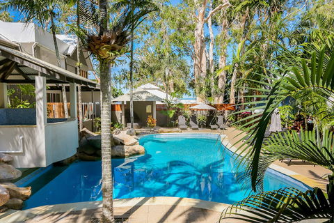 Paradise On The Beach Resort - Palm Cove - Accommodation Mount Tamborine 1