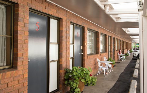 Country Pathfinder Motor Inn - Accommodation Mount Tamborine 2