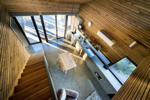 DULC Cabins - Accommodation Mount Tamborine 3