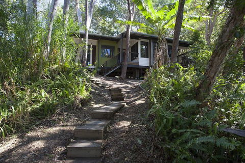 Eumarella Shores Noosa Lake Retreat - Accommodation Mount Tamborine 5