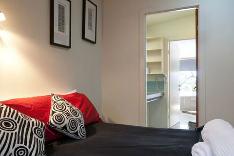 Eumarella Shores Noosa Lake Retreat - Accommodation Mount Tamborine 7