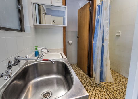 Emu Beach Chalets - Accommodation Mount Tamborine 5