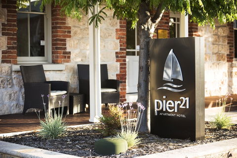 Pier 21 Apartment Hotel - Accommodation Mount Tamborine 4