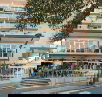 The Port Lincoln Hotel - Accommodation Mount Tamborine